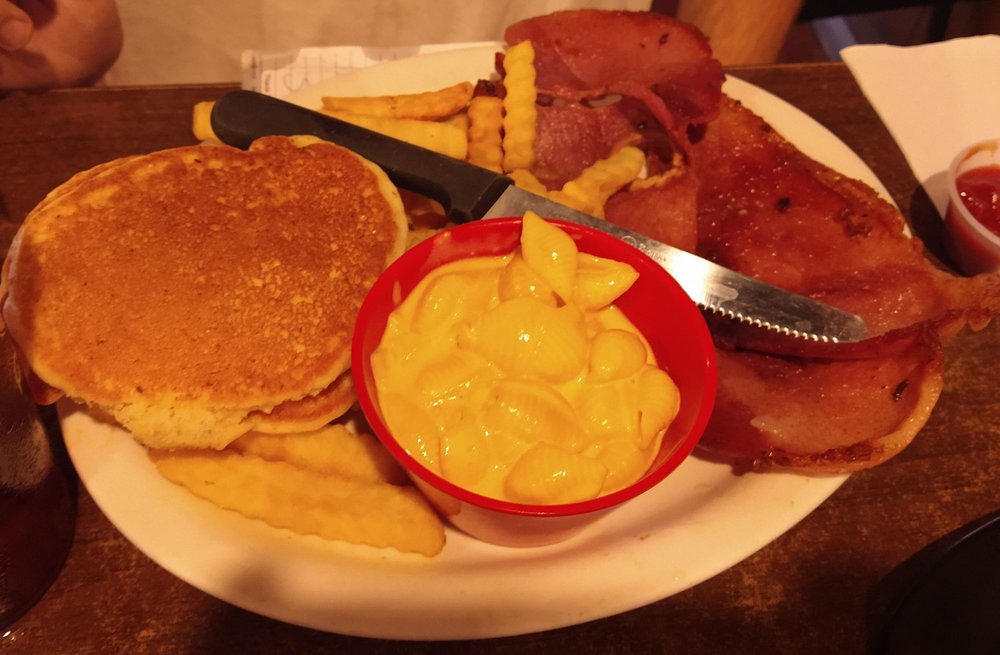 Coe's Steakhouse Logo