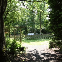 Old Mill Hotel - Path towards gardens