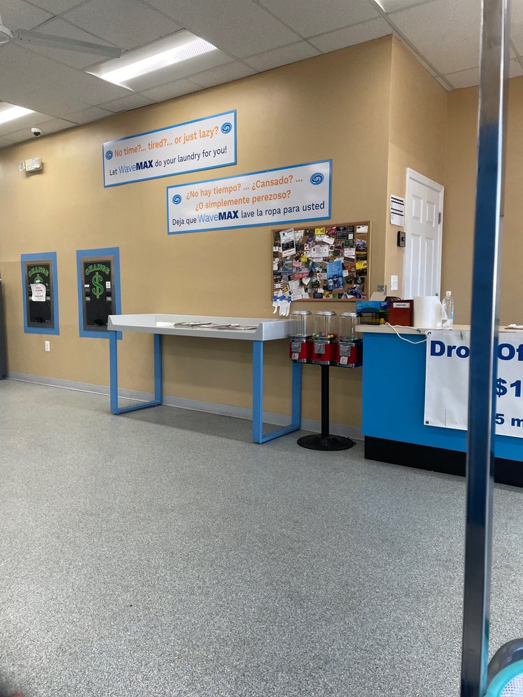 WAVEMAX CAPITOL HEIGHTS Updated June 2024 10 Reviews 1434 Addison Rd S, Capitol Heights