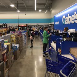 Gabe's - 1 cashier, zero for service!  Hard Pass!