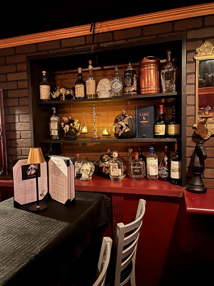 Social spots from Jefferson Speakeasy