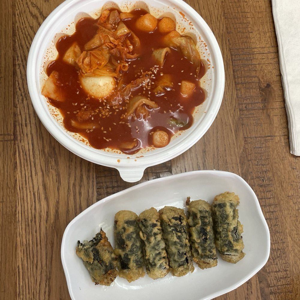 Sandeulhae - Tteokbokki and fried glass noodles - Chicken Wings Near Me - Cypress, California