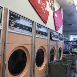 Oak Street Laundromat
