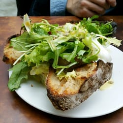 Le Globulle Rouge - Roster camembert with honey