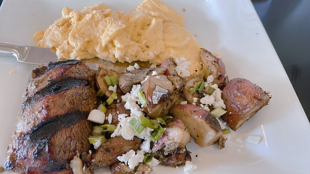 DINI’S BISTRO 504 Photos & 600 Reviews 3290 Carlsbad Blvd, Carlsbad