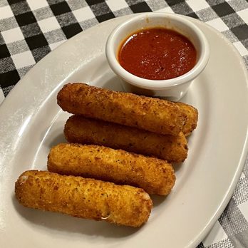 Mama Santa's - Mozzarella Sticks - Pizza Near Me - Cleveland, Ohio