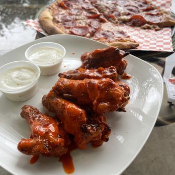 Royal Pizza - Wings and pizza - Chicken Wings Near Me - San Antonio, Texas Royal Pizza - Wings and pizza - Chicken Wings Near Me - San Antonio, Texas