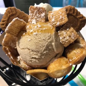 The Dolly Llama Waffle Master - Desserts Near Me - Saint Johns, Florida The Dolly Llama Waffle Master - Desserts Near Me - Saint Johns, Florida