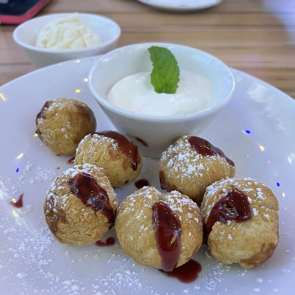 Rock & Brews - Grapevine - Purple Rain drops added Ice cream - Burgers Near Me - Grapevine, Texas Rock & Brews - Grapevine - Purple Rain drops added Ice cream - Burgers Near Me - Grapevine, Texas
