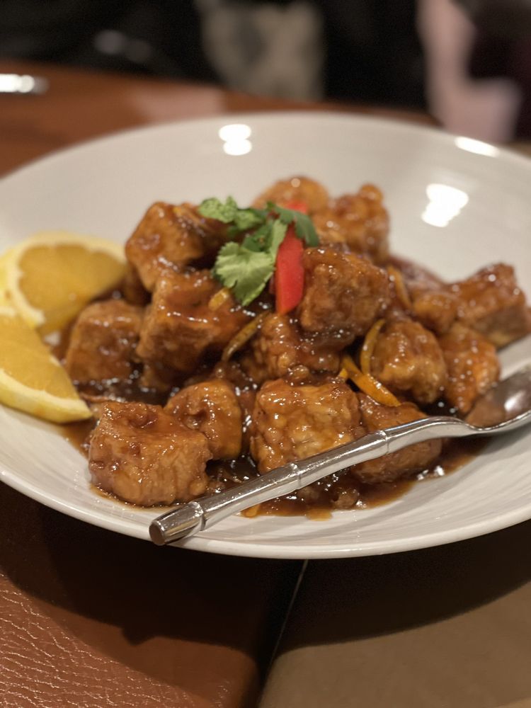 GUMRAI THAI 290 Photos & 316 Reviews 170 N Arlington Heights Rd