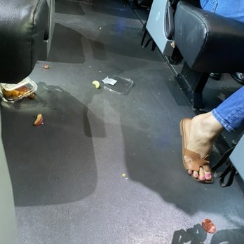 Flixbus - Garbage upon entry - Buses Near Me - Boston, Massachusetts Flixbus - Garbage upon entry - Buses Near Me - Boston, Massachusetts