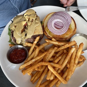 La Condesa Eatery - Deviled cheese burger- perfect amount of spice! - Salad Near Me - Reno, Nevada La Condesa Eatery - Deviled cheese burger- perfect amount of spice! - Salad Near Me - Reno, Nevada