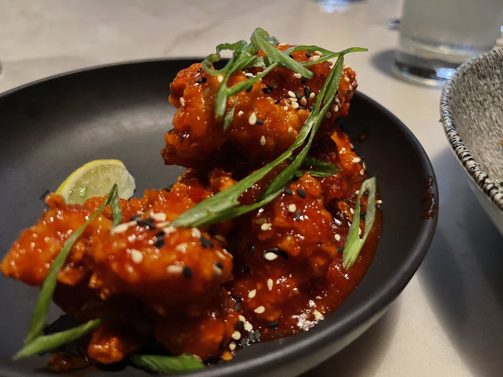 JOEY DTLA 3694 Photos & 2599 Reviews 700 W 7th St, Los Angeles