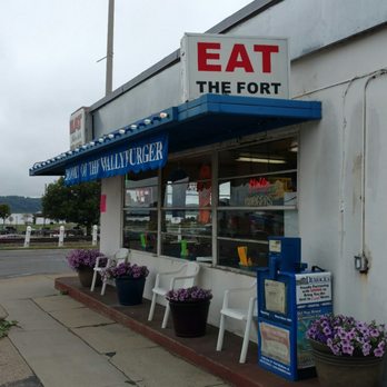 Fort Diner - The Fort Diner, Fort Madison, Iowa, USA, August 2017 - Diners Near Me - Fort Madison, Iowa