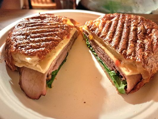 Mariposa Market by null