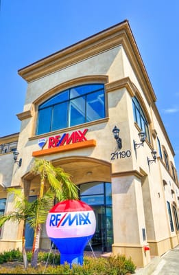 Jessica Keeney, REALTOR® - RE/MAX TerraSol by null