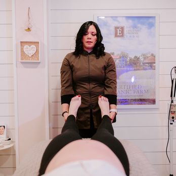 Project Gorgeous - Come in during your trimester changes for the "Beautiful Baby" point - Acupuncture Near Me - Indianapolis, Indiana Project Gorgeous - Come in during your trimester changes for the "Beautiful Baby" point - Acupuncture Near Me - Indianapolis, Indiana