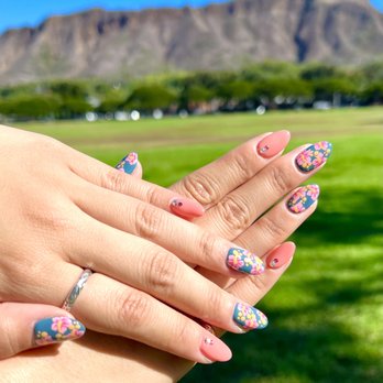 Naillabo - Popular Hibiscus Nail!! - Nail Salons Near Me - Honolulu, Hawaii Naillabo - Popular Hibiscus Nail!! - Nail Salons Near Me - Honolulu, Hawaii