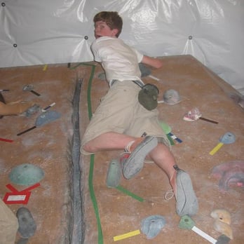 Edgeworks Climbing - Seattle - Alex attempts a V0. - Climbing Near Me - Seattle, Washington Edgeworks Climbing - Seattle - Alex attempts a V0. - Climbing Near Me - Seattle, Washington