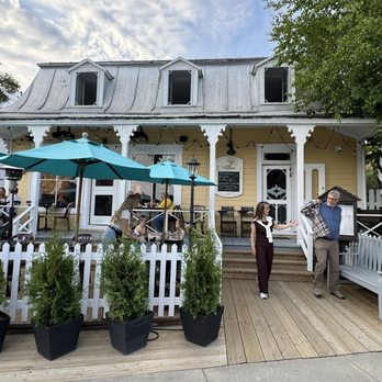 Café Bohème - Cafes Near Me - Tadoussac, Quebec Café Bohème - Cafes Near Me - Tadoussac, Quebec