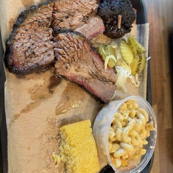 Belly Barbecue - "Tray for 1" with brisket, side of macaroni and cheese and an extra piece of cornbread. - Barbeque Near Me - Folsom, California Belly Barbecue - "Tray for 1" with brisket, side of macaroni and cheese and an extra piece of cornbread. - Barbeque Near Me - Folsom, California