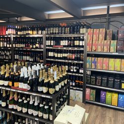 Laverte's Liquor Store