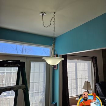 A Good Electrician - Light replaced in kitchen in Manassas, VA completed by A Good Electrician! - Electricians Near Me - Manassas, Virginia A Good Electrician - Light replaced in kitchen in Manassas, VA completed by A Good Electrician! - Electricians Near Me - Manassas, Virginia