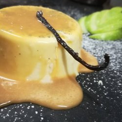 Domu Mia - Panna cotta à la vanille en sauce Mou