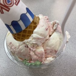 Coyle's Ice Cream - Double scoop: strawberry cheesecake and mint chocolate chip