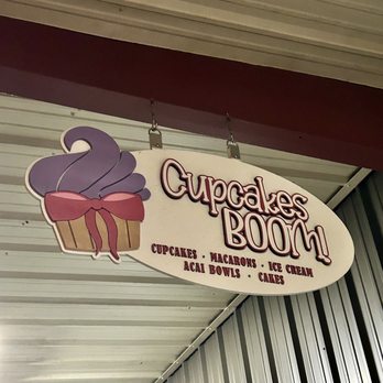 Cupcakes, BOOM! - Bakeries Near Me - Hilo, Hawaii