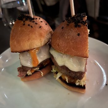 Rasa - Rasa burger - Canadian (New) Near Me - Toronto, Ontario