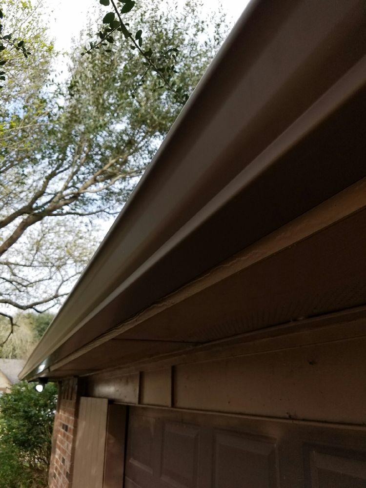 Slide of Laccs Construction Pros