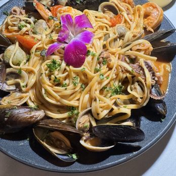 Sapori Ristorante - Seafood linguini - Italian Near Me - Montclair, New Jersey Sapori Ristorante - Seafood linguini - Italian Near Me - Montclair, New Jersey