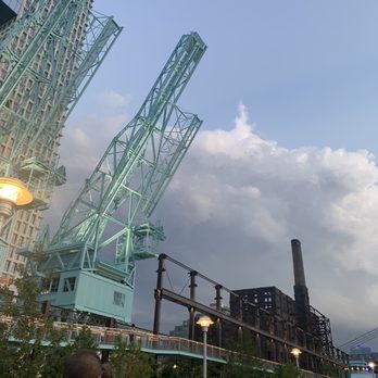 Domino Park - Wonderful Park - Parks Near Me - Brooklyn, New York Domino Park - Wonderful Park - Parks Near Me - Brooklyn, New York