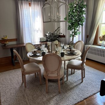 Vida Boutique - Bed & Breakfast Near Me - Worcester, Massachusetts Vida Boutique - Bed & Breakfast Near Me - Worcester, Massachusetts