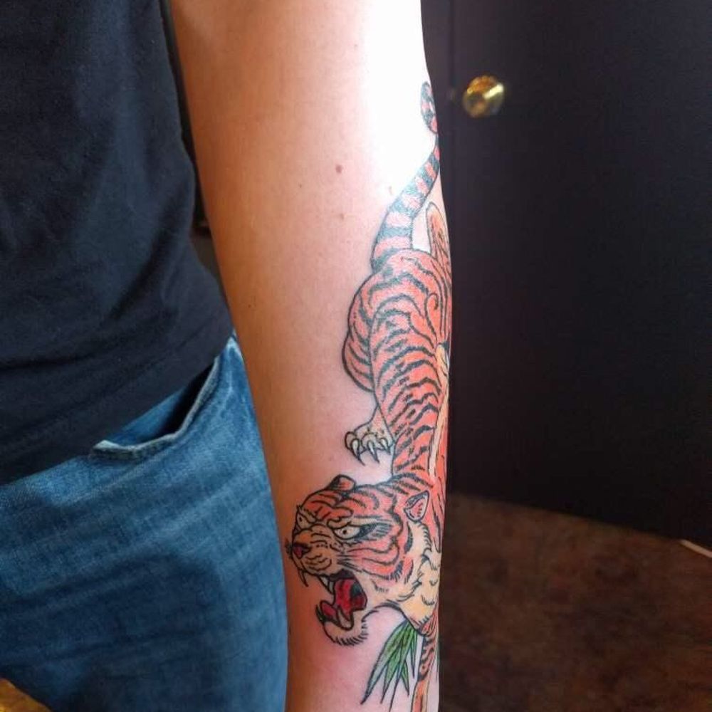 Tsunami Tattoo - Tattoo Near Me - Tacoma, Washington