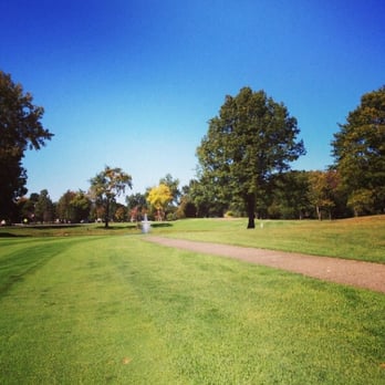 1. Faulkwood Shores Golf Course