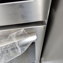 Peninsula Appliance Repair - The opposite side of the door.