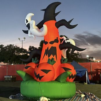 Los Angeles Lantern Art Expo - Inflatables for Halloween - Festivals Near Me - Arcadia, California Los Angeles Lantern Art Expo - Inflatables for Halloween - Festivals Near Me - Arcadia, California