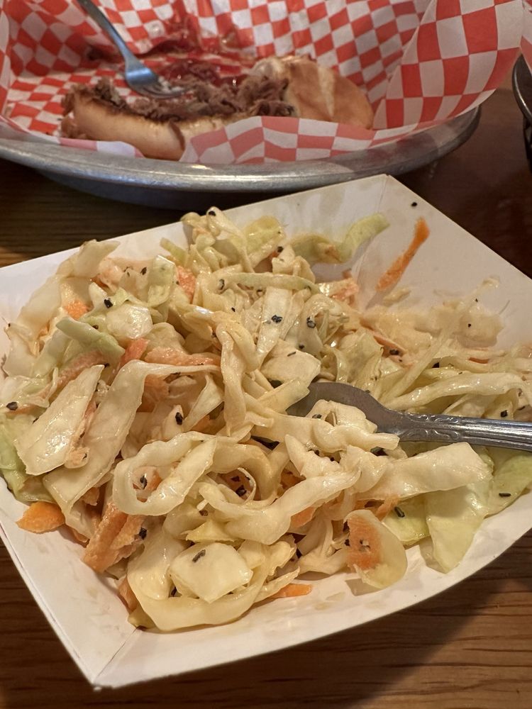 The New Hat Creek Grill Logo