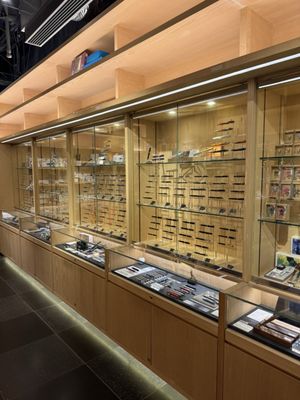 GINZA TSUTAYA BOOKS by null