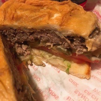 Fatburger - Wet and soggy bottom bun - Fast Food Near Me - Buena Park, California Fatburger - Wet and soggy bottom bun - Fast Food Near Me - Buena Park, California
