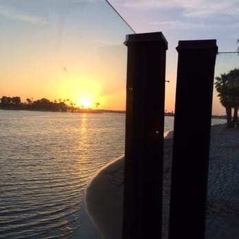Tidal - Sunset on the water at Tidal - Seafood Near Me - San Diego, California