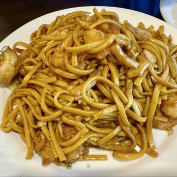 T Jin's China Diner - Shrimp Lo Mein - Chinese Near Me - San Antonio, Texas