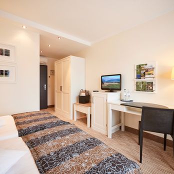 MUNTE - Wellnesshotel am Stadtwald - Hotel Munte am Stadtwald - Wohlfühldoppelzimmer - Zimmerbeispiel - Hotels Near Me - Bremen, HB MUNTE - Wellnesshotel am Stadtwald - Hotel Munte am Stadtwald - Wohlfühldoppelzimmer - Zimmerbeispiel - Hotels Near Me - Bremen, HB