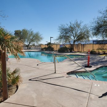 Ocotillo RV Resort - Pool area is very clean. Nice to have the fencing that prevents dust. - RV Parks Near Me - Borrego Springs, California