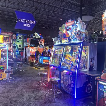Dave & Buster's Spokane - Arcades Near Me - Spokane, Washington