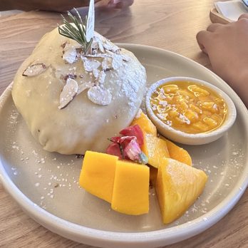 NaYa Dessert Cafe - Mango sticky rice crepe - Desserts Near Me - San Jose, California NaYa Dessert Cafe - Mango sticky rice crepe - Desserts Near Me - San Jose, California