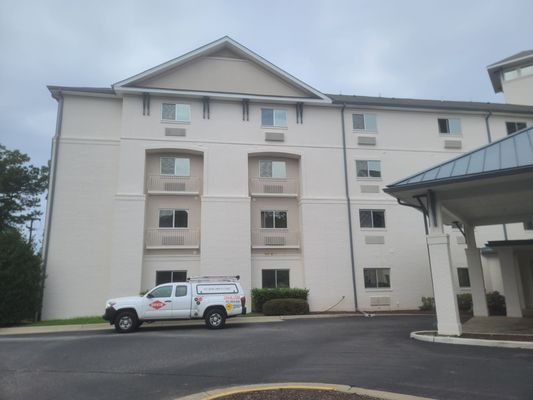 INTOWN SUITES Updated February 2026 11 Photos 15 Reviews 11 Old