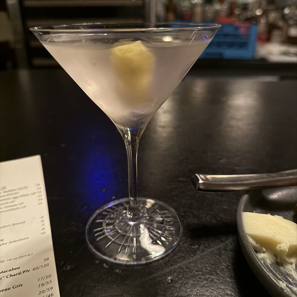 Robin Restaurant - Our Martini - New American Near Me - St. Louis, Missouri